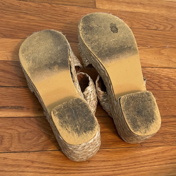 Beach by Matisse Platform Raffia Sandal - Picture 8 of 8